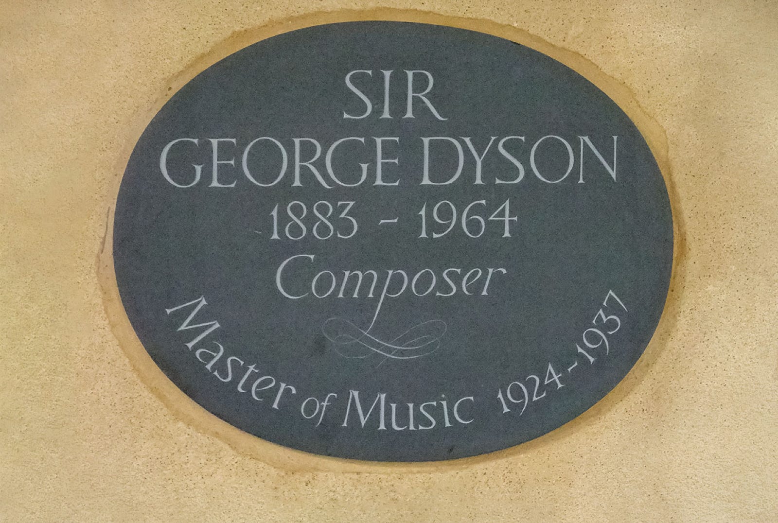 dyson plaque